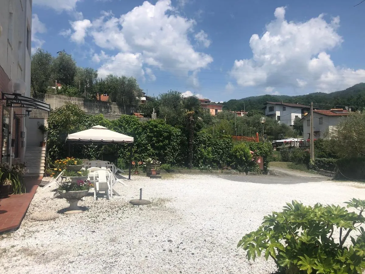 Hotel Albergo Ristorante La Greppia Montedivalli Chiesa