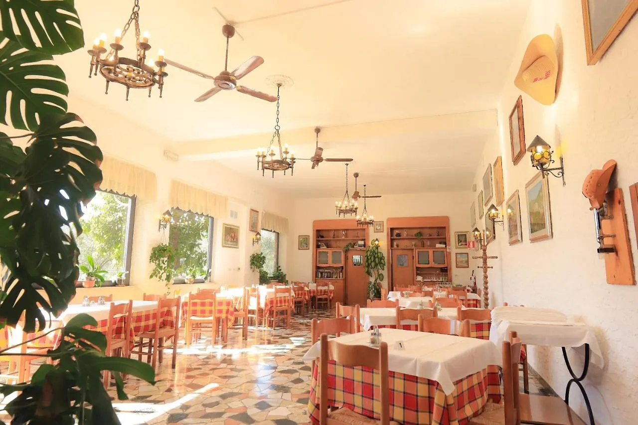 Albergo Ristorante La Greppia Montedivalli Chiesa Italy