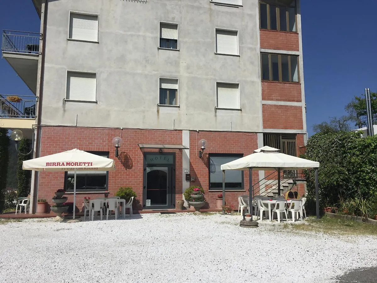Albergo Ristorante La Greppia Montedivalli Chiesa Hotel